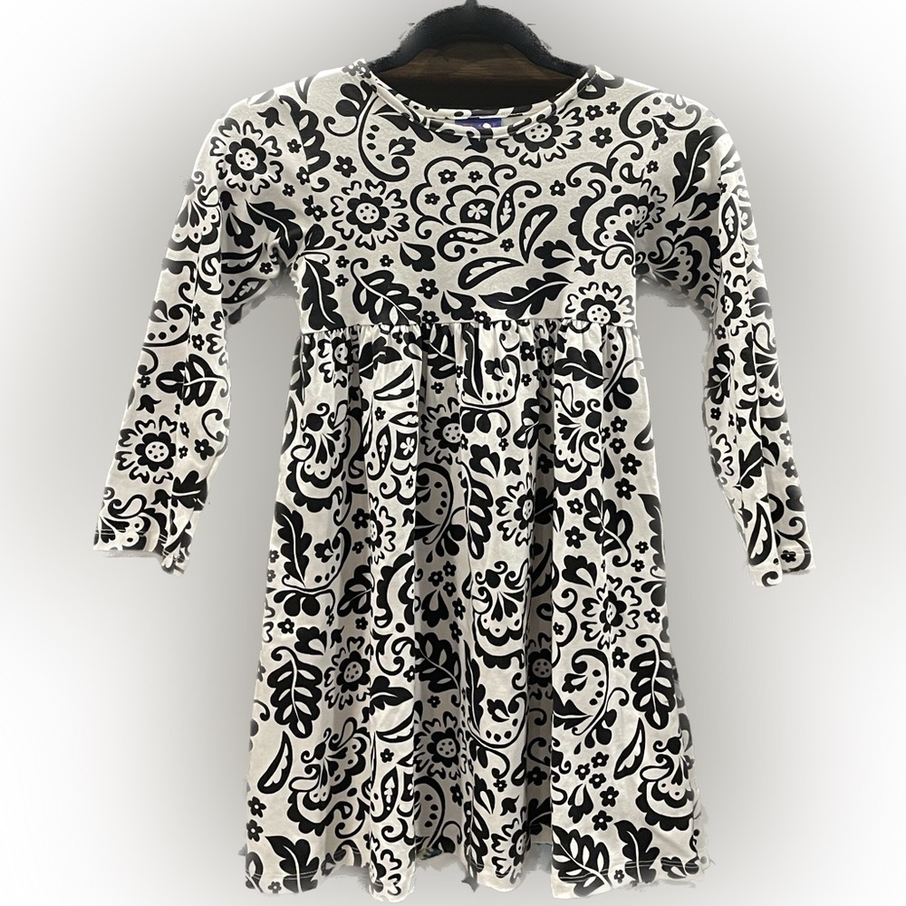 ⭐️Wee Winter Woolies Flap Happy black and white floral Dress Size 6X